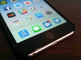 Microsoft's New Email App For iPhone Convinced Me To Delete Gmail After 5 Minutes (MSFT)